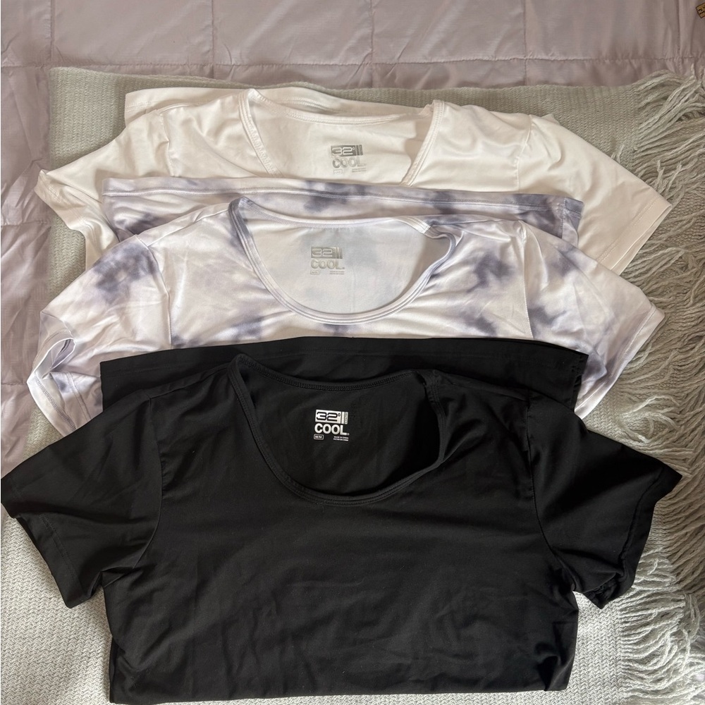 32 Degrees Women's Black, White, and Tie-Dye Short Sleeve Tees